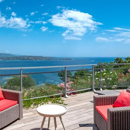 Villa Les Hauts De Pavellone