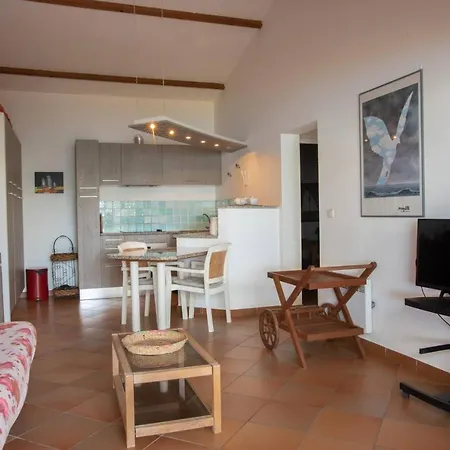 Les Hauts De Pavellone