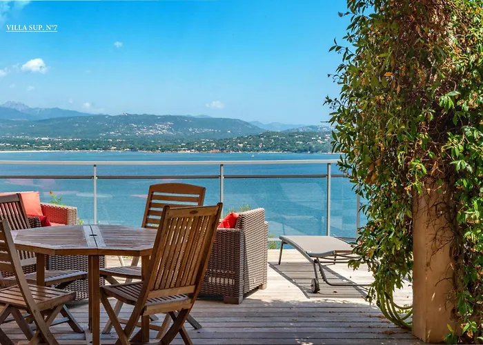 Villa Les Hauts De Pavellone *
