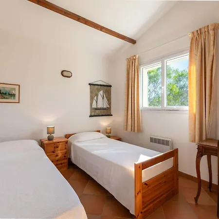 Les Hauts De Pavellone 빌라