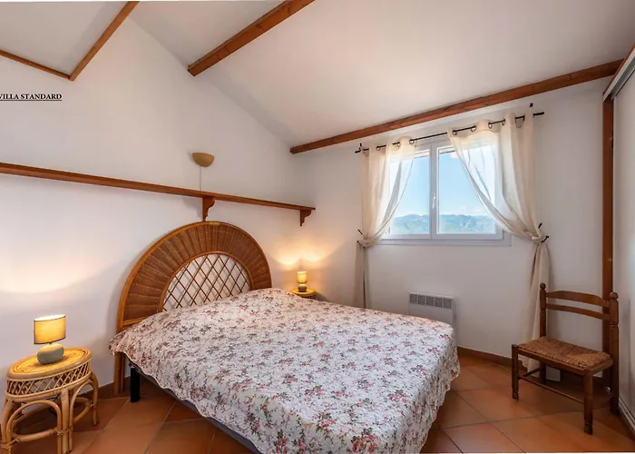 Les Hauts De Pavellone ヴィラ *